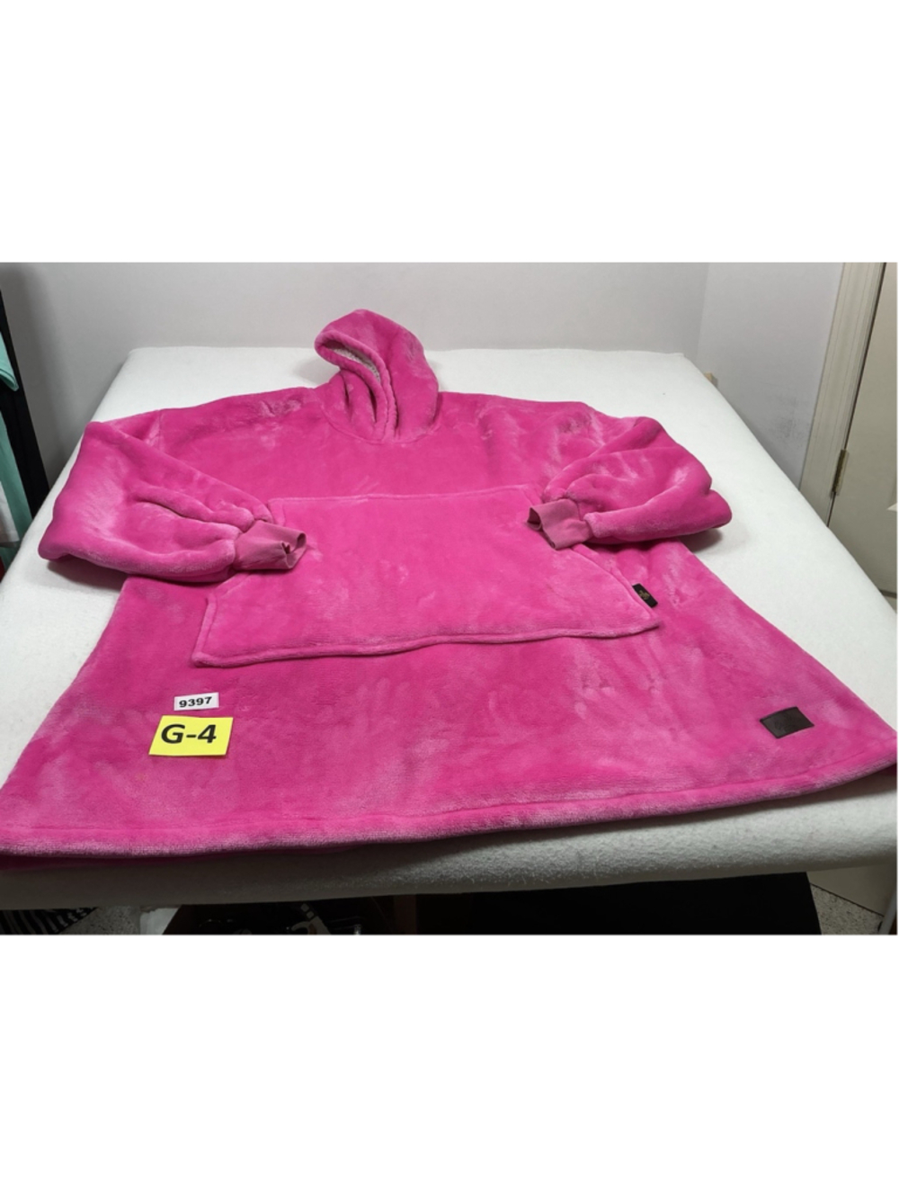 Womans Catalonia Pullover Lined Hooded Snugly Oversized Top One Size Pink